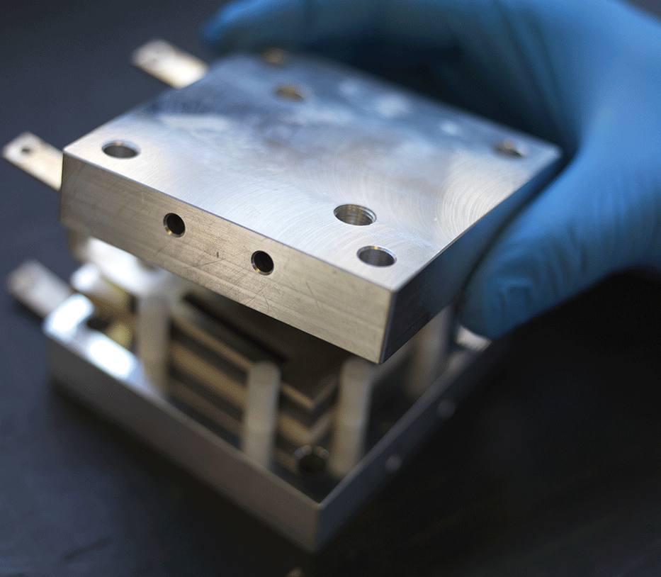 Cell hardware for electrochemically driven carbon capture
